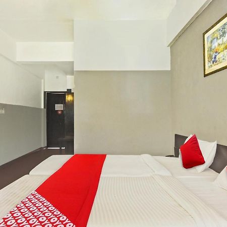 Oyo Flagship Paradise Inn Near Immaculate Conception Church 帕纳吉 外观 照片