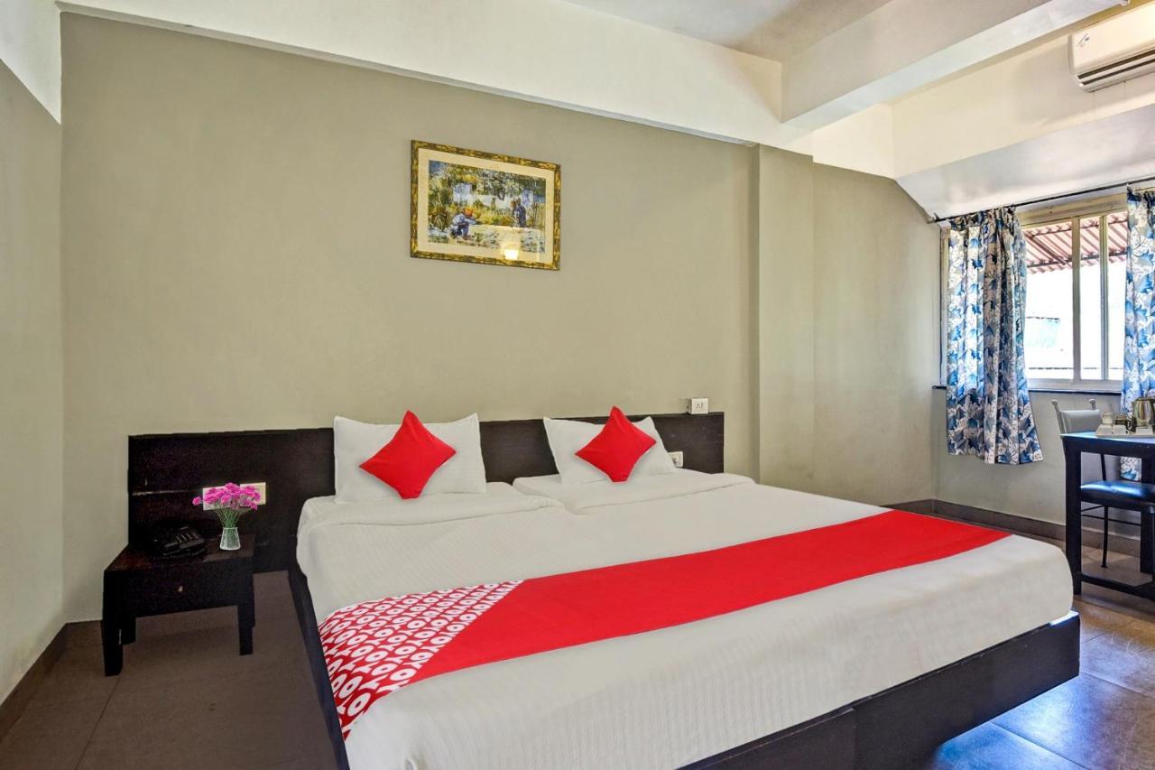 Oyo Flagship Paradise Inn Near Immaculate Conception Church 帕纳吉 外观 照片